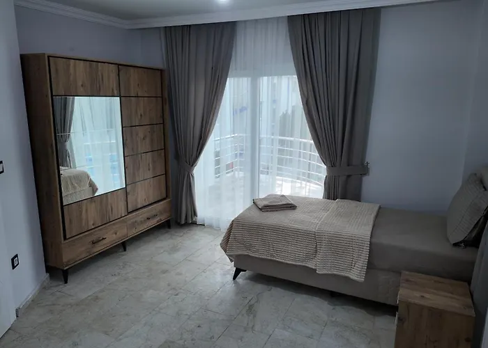 Pino Apart Otel דירה